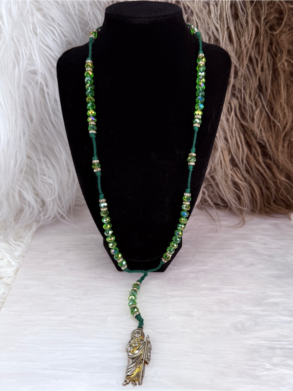 Vintage Saint Joseph Child Jesus Devotional Green Crystal Prayer Necklace - Picture 4 of 7